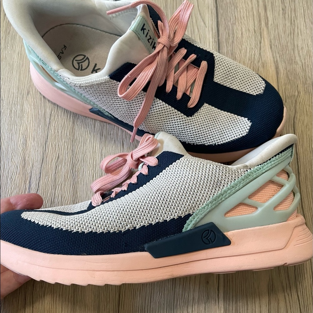 Kizik Hands Free 6.5 Wide Women’s Athens Sneakers in Bahama